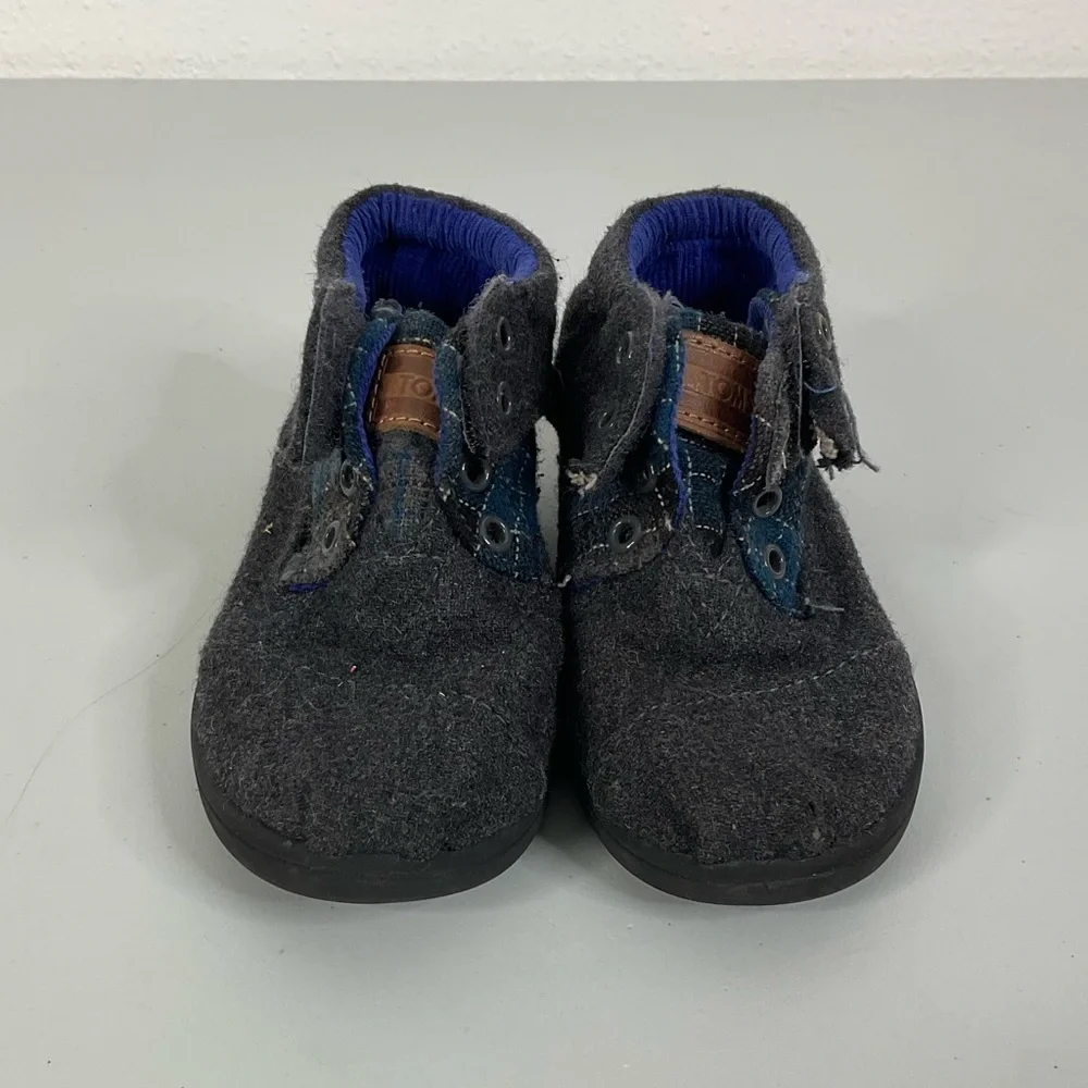 Toms‎ Gray Toddler Shoes Size 8
